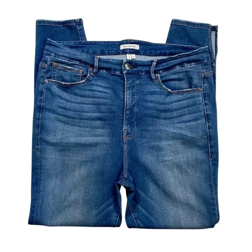 Good American Good Leg Side Slit Plus Size Jeans - Picture 3 of 6